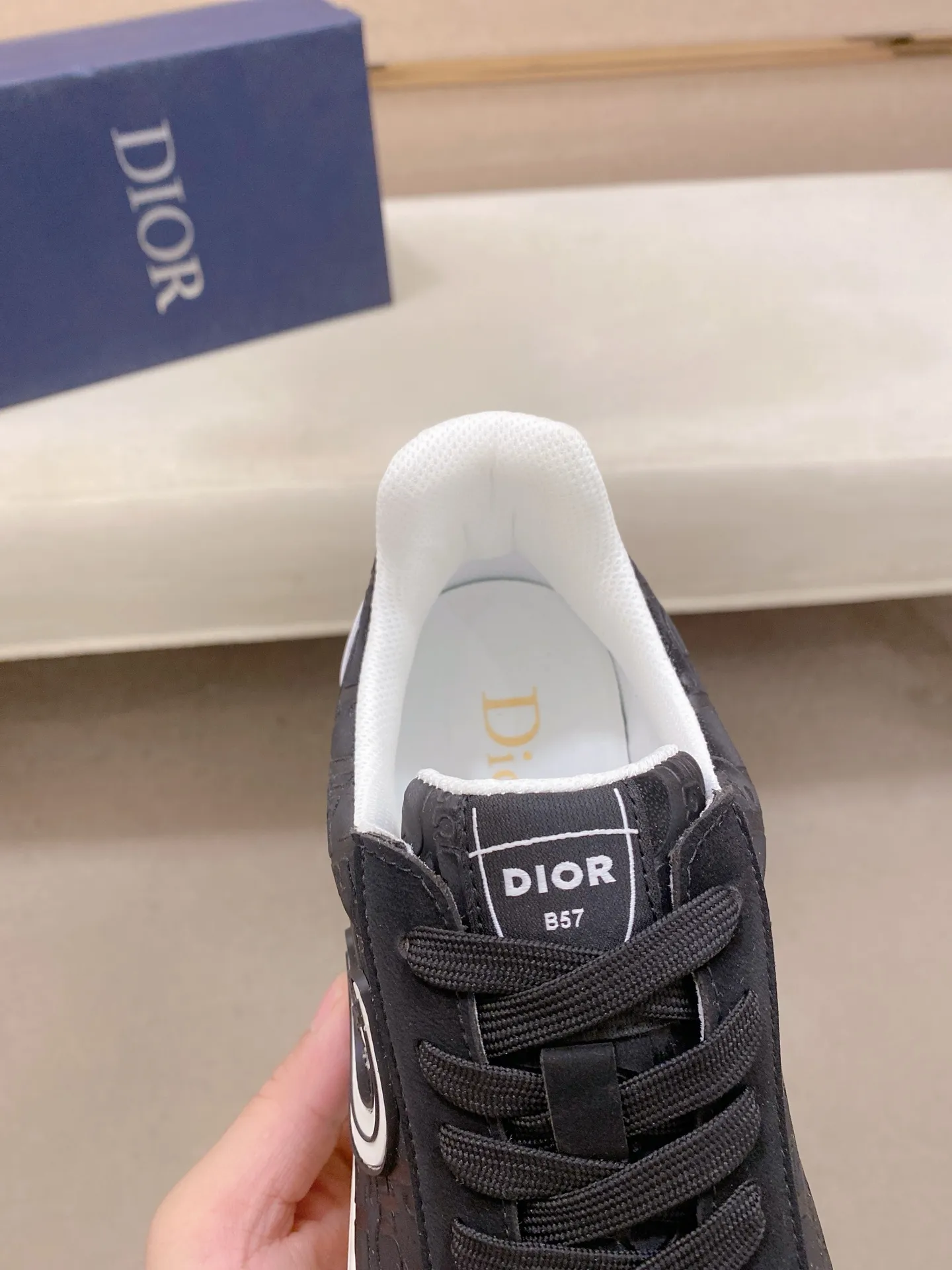 Men's shoes 💰: 400💰 [Dior·Dior] New casual sports style men's shoes, new spring and summer design, perfect workmanship, lace-up lazy style to create wardrobe quality, upper: imported cowhide, sheepskin lining is soft and comfortable, ultra-light TPU wear-resistant outsole, simple, versatile fashion men's shoes, excellent color code number 38--44. (Can be customized for 45 non-refundable)